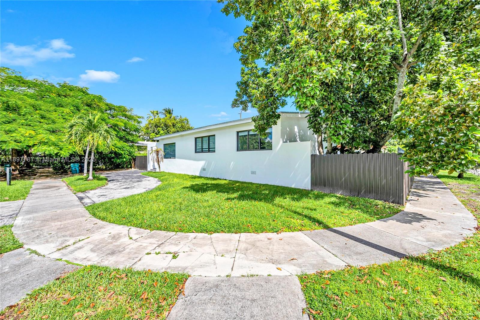 3051 SW 84th Ct