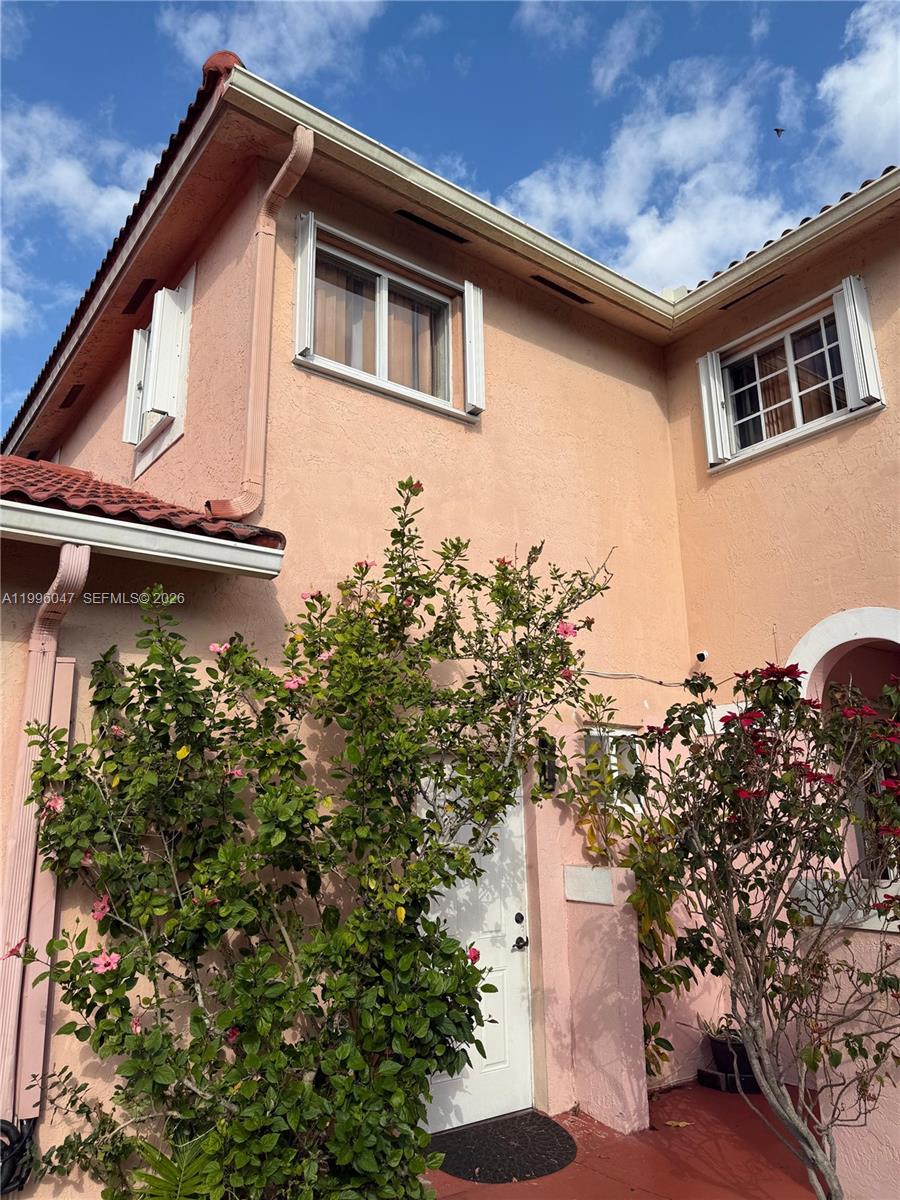 TURTLE RUN AT LAKES OF PA - Residential