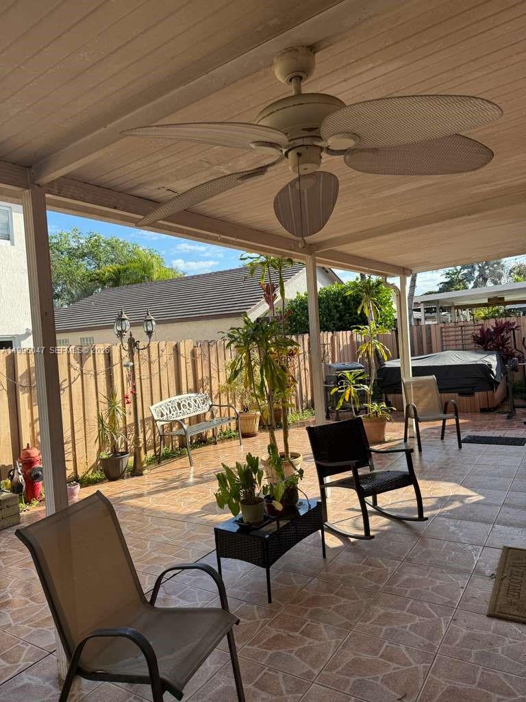 TURTLE RUN AT LAKES OF PA - Residential