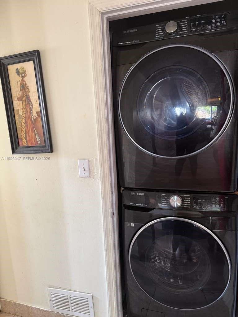 TURTLE RUN AT LAKES OF PA - Residential