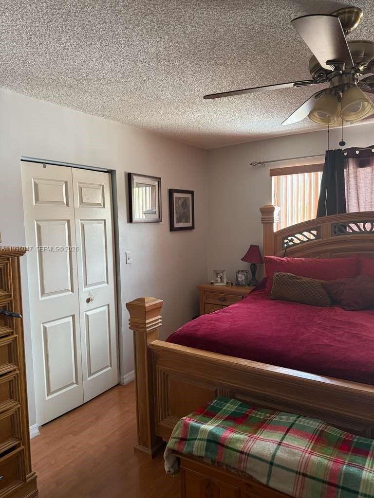 TURTLE RUN AT LAKES OF PA - Residential