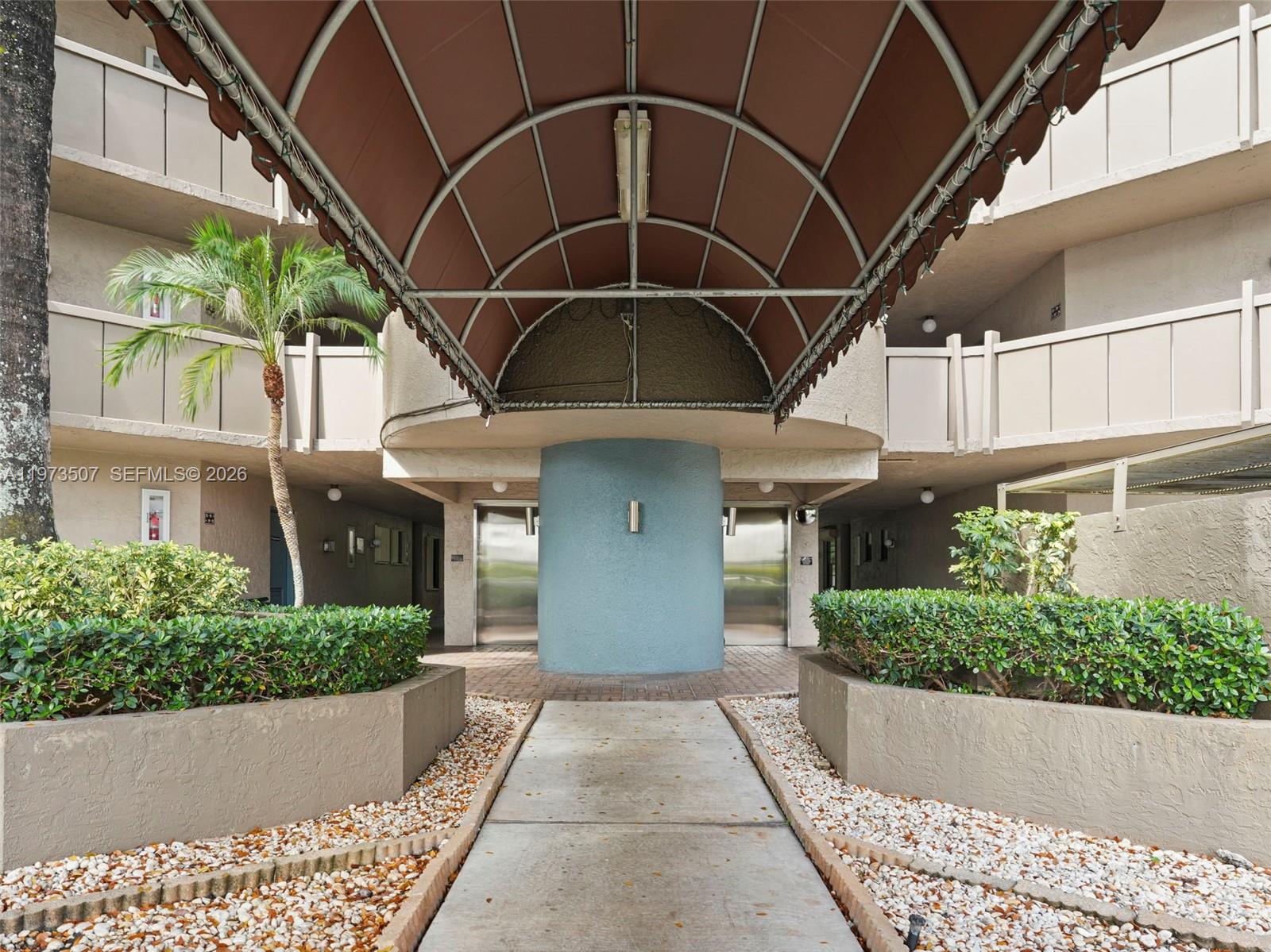 COLONY POINT 6 CONDO - Residential