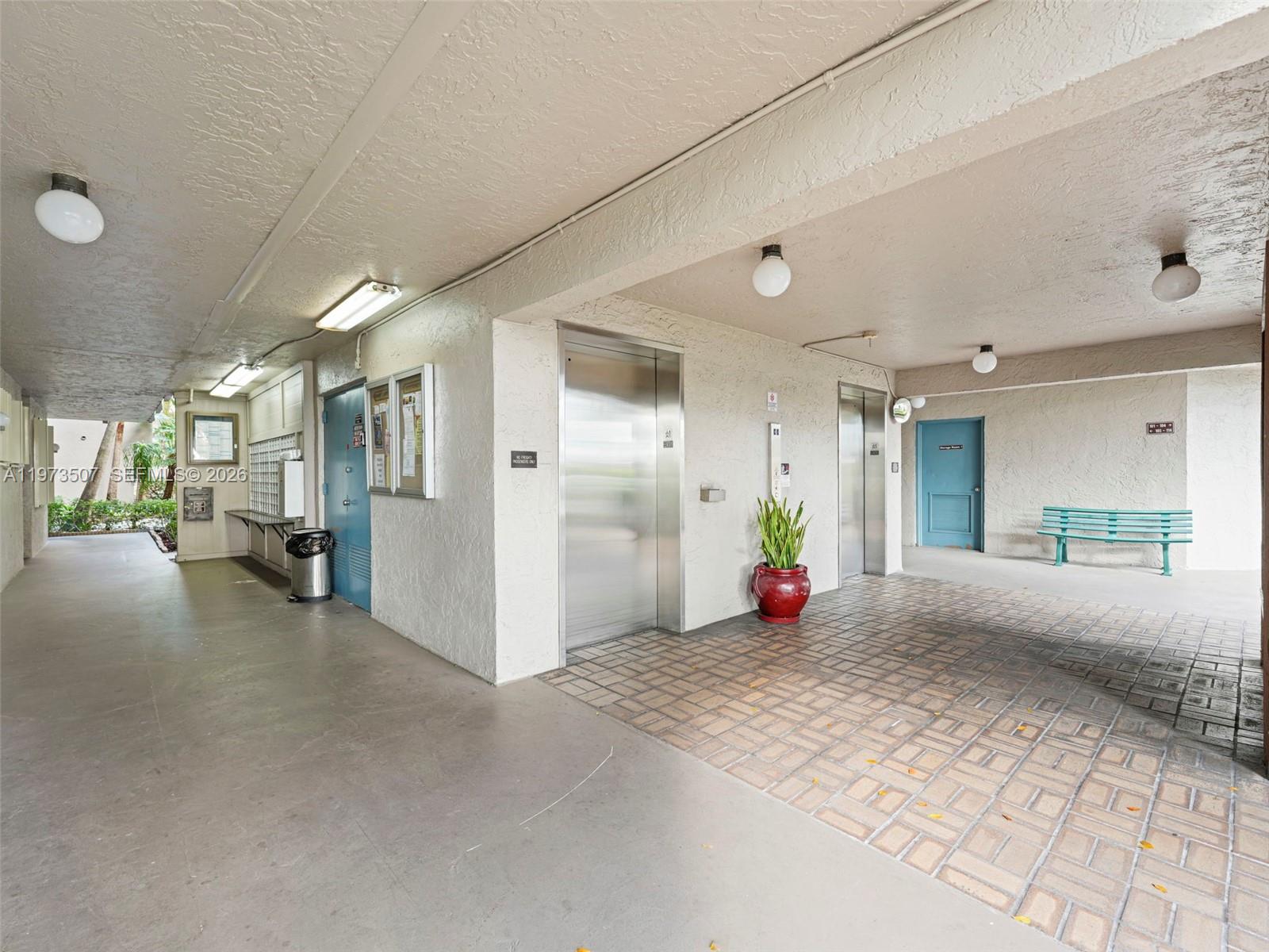 COLONY POINT 6 CONDO - Residential