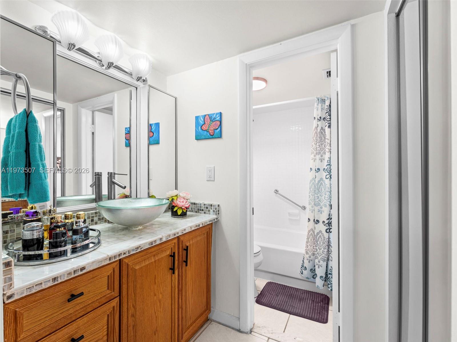 COLONY POINT 6 CONDO - Residential