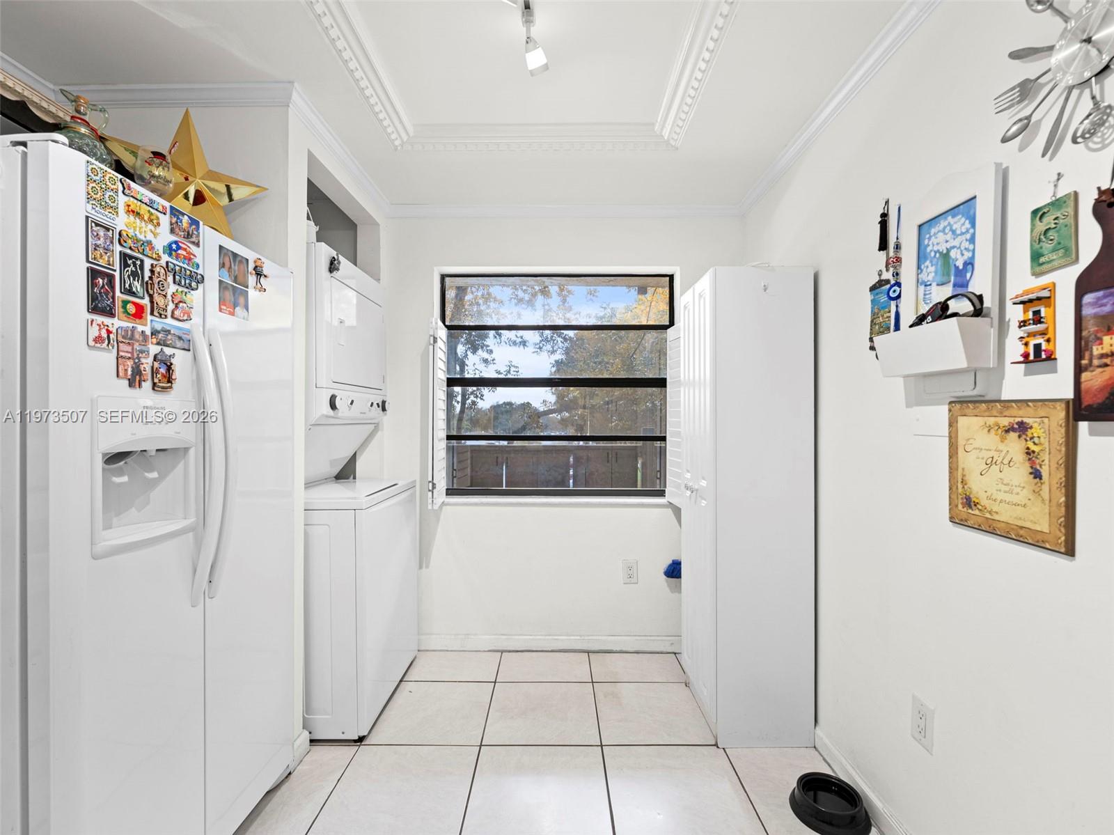 COLONY POINT 6 CONDO - Residential