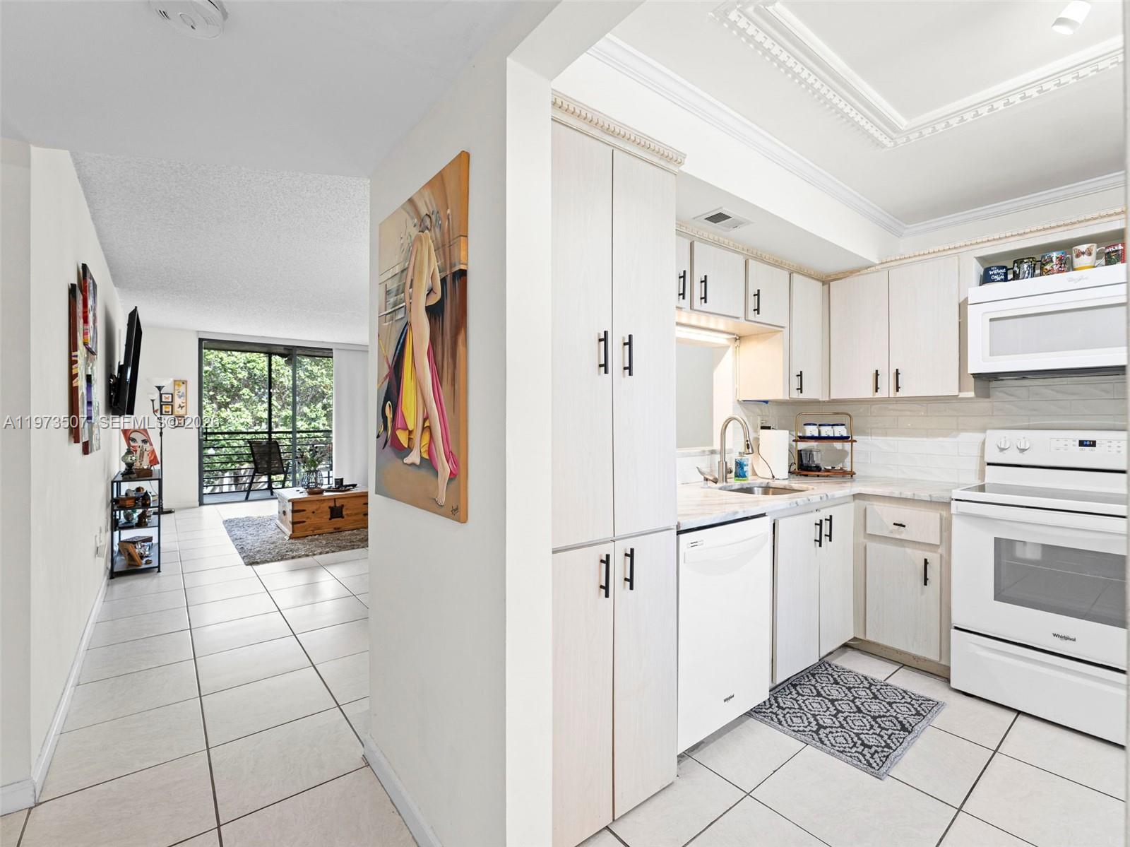 COLONY POINT 6 CONDO - Residential