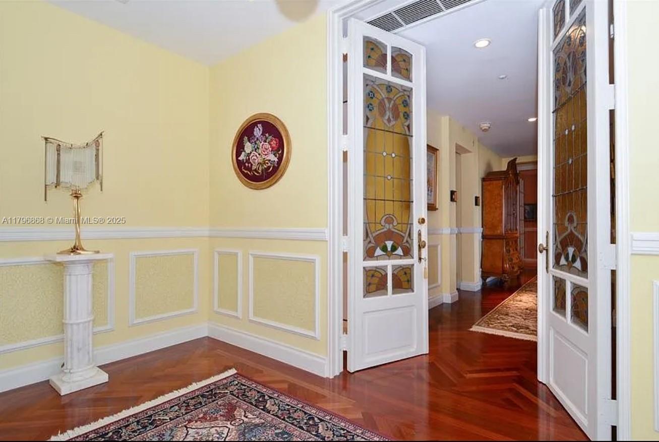 Bella Vista Mid rise north - Residential Lease