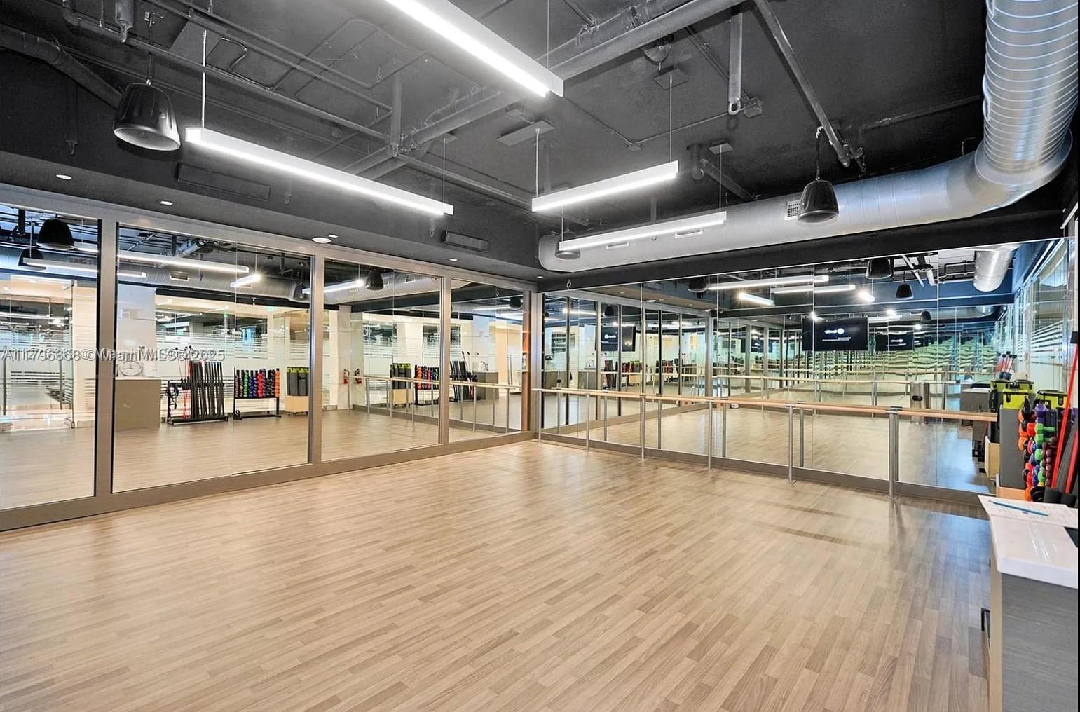 Bella Vista Mid rise north - Residential Lease