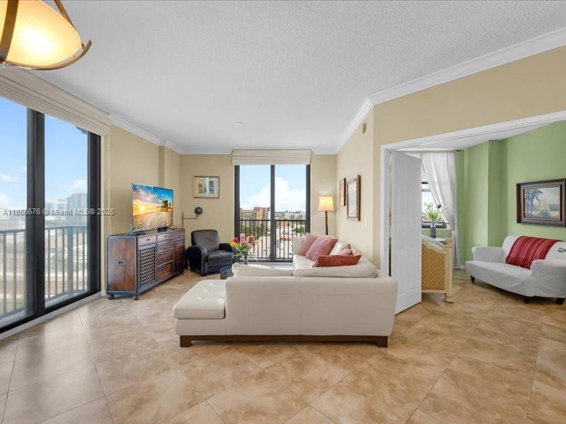 TOWER CONDO AT CITYPLACE - Residential