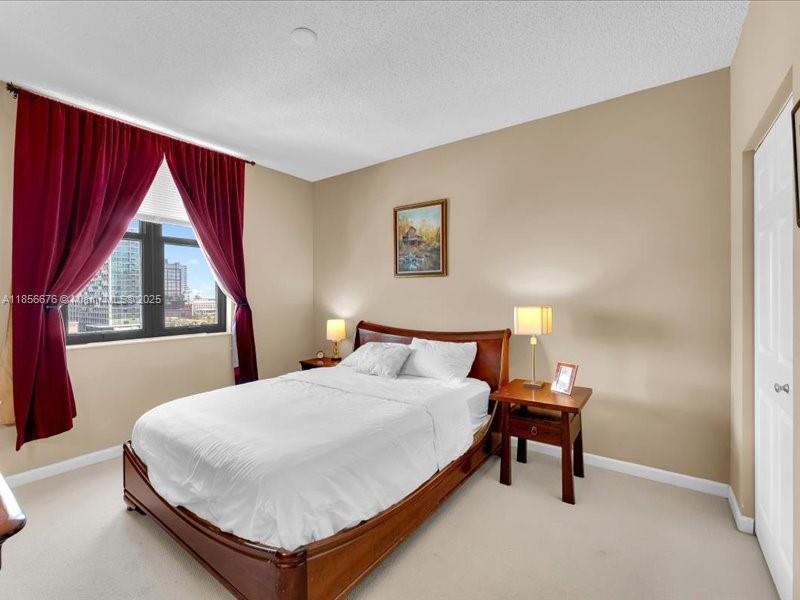 TOWER CONDO AT CITYPLACE - Residential