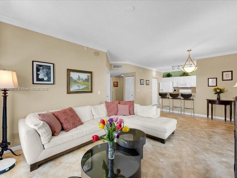 TOWER CONDO AT CITYPLACE - Residential