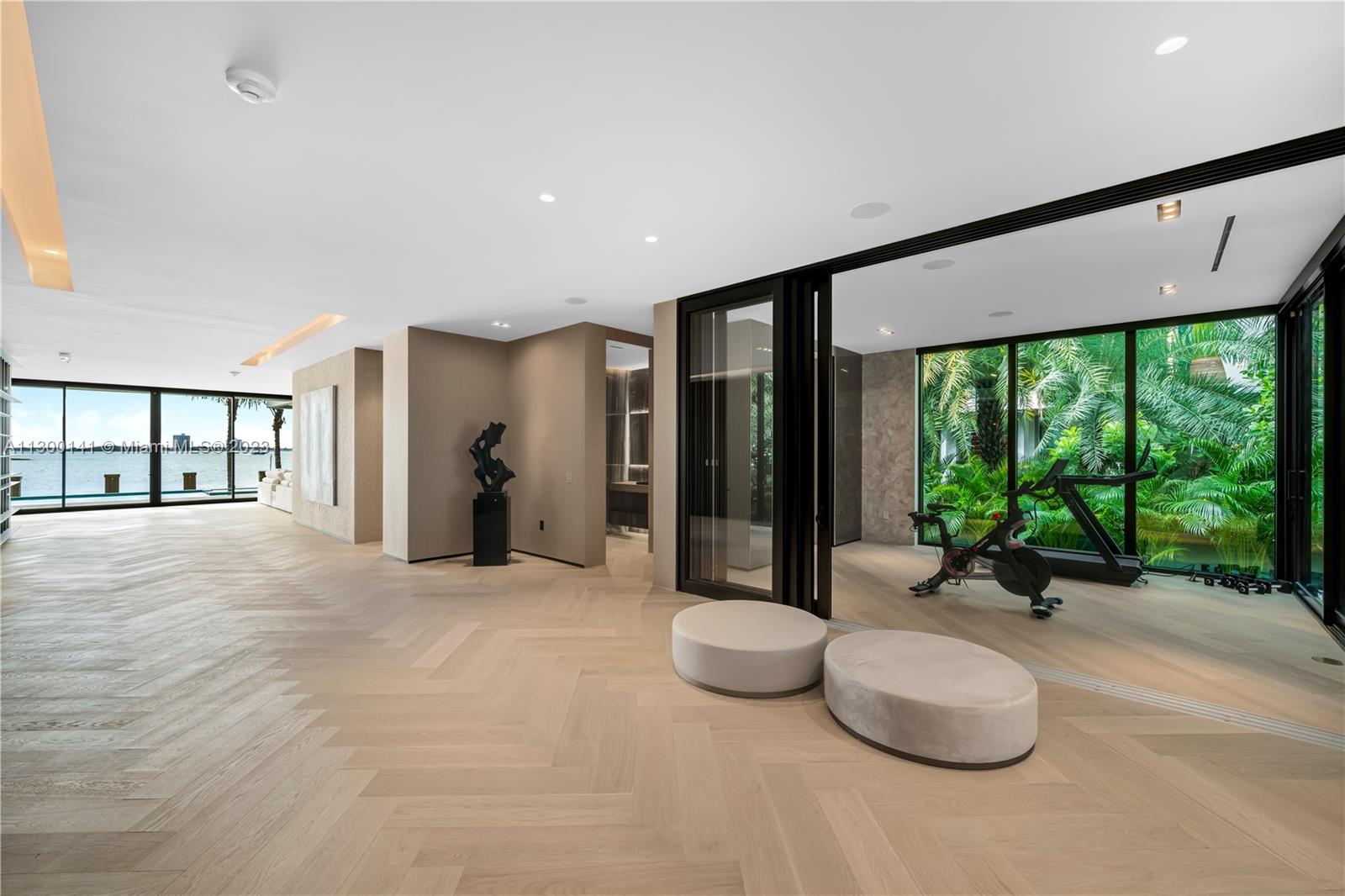 BAY HARBOR ISLAND - Residential