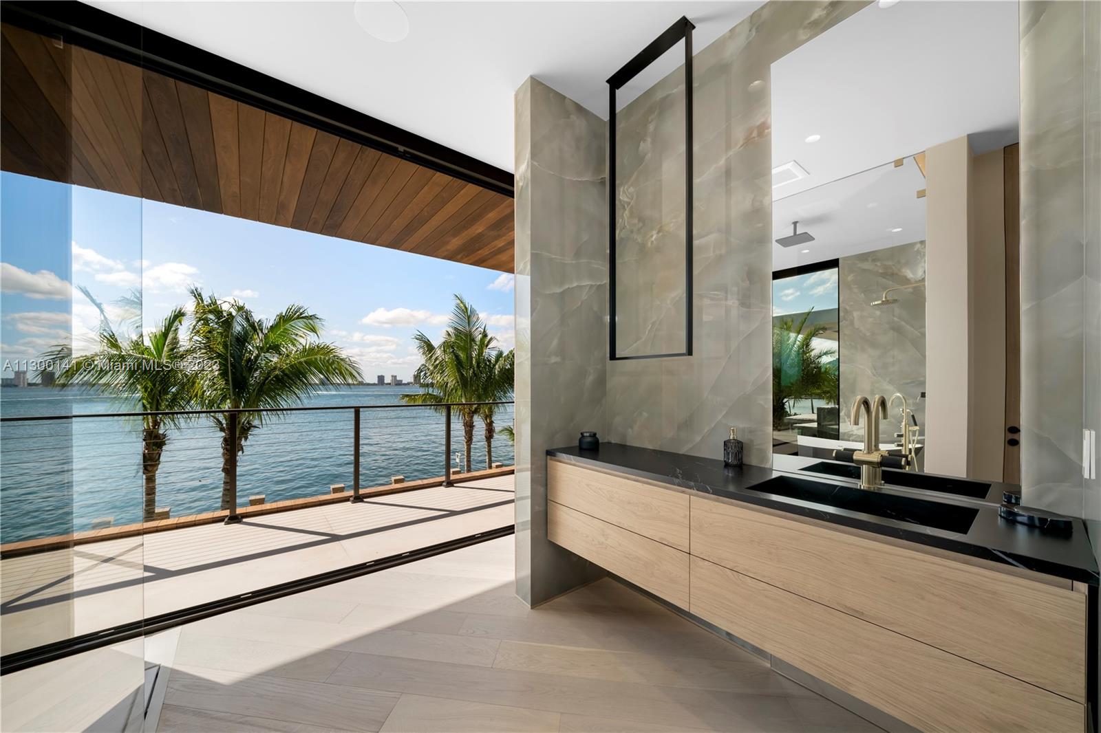 BAY HARBOR ISLAND - Residential