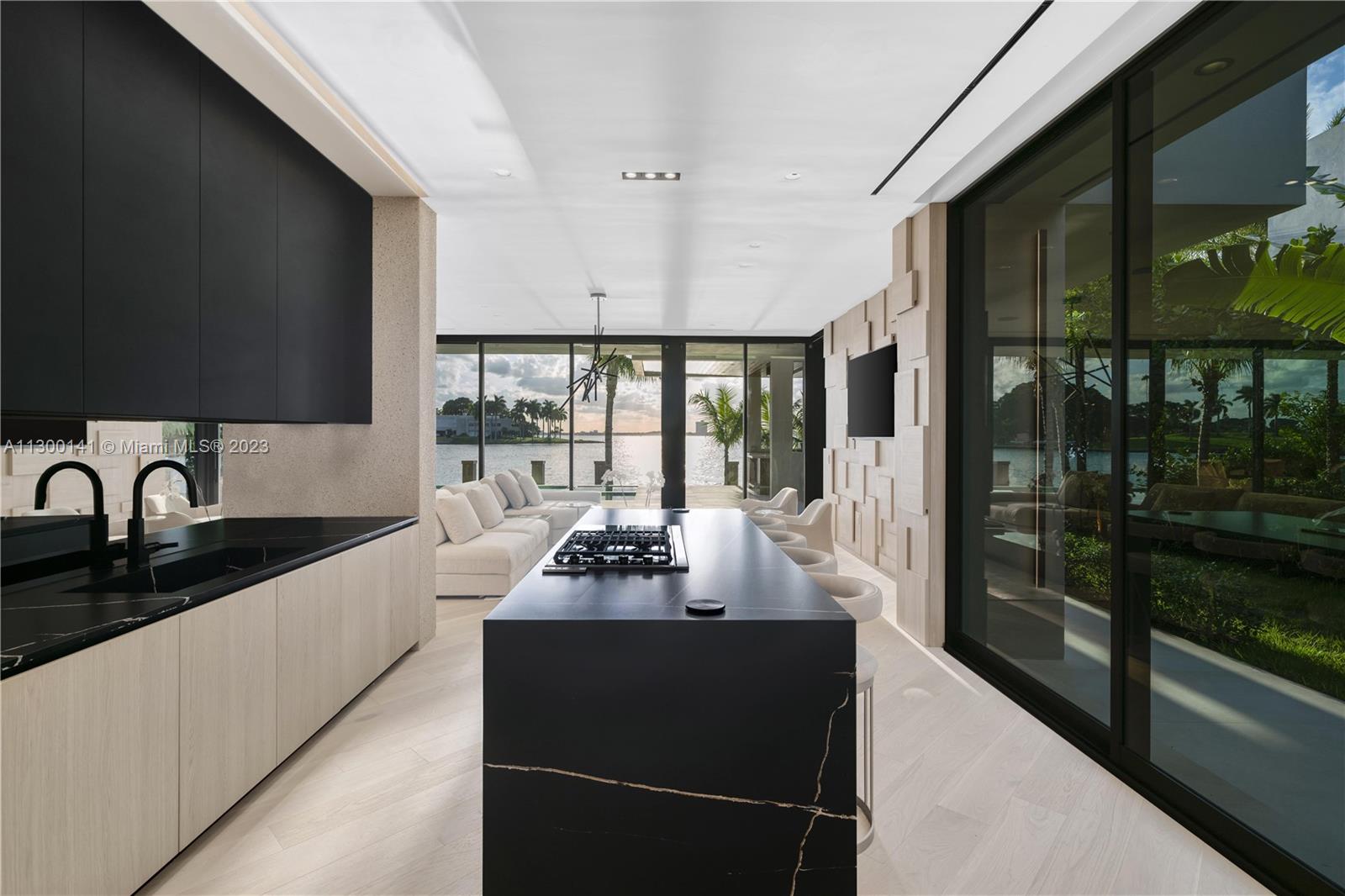 BAY HARBOR ISLAND - Residential