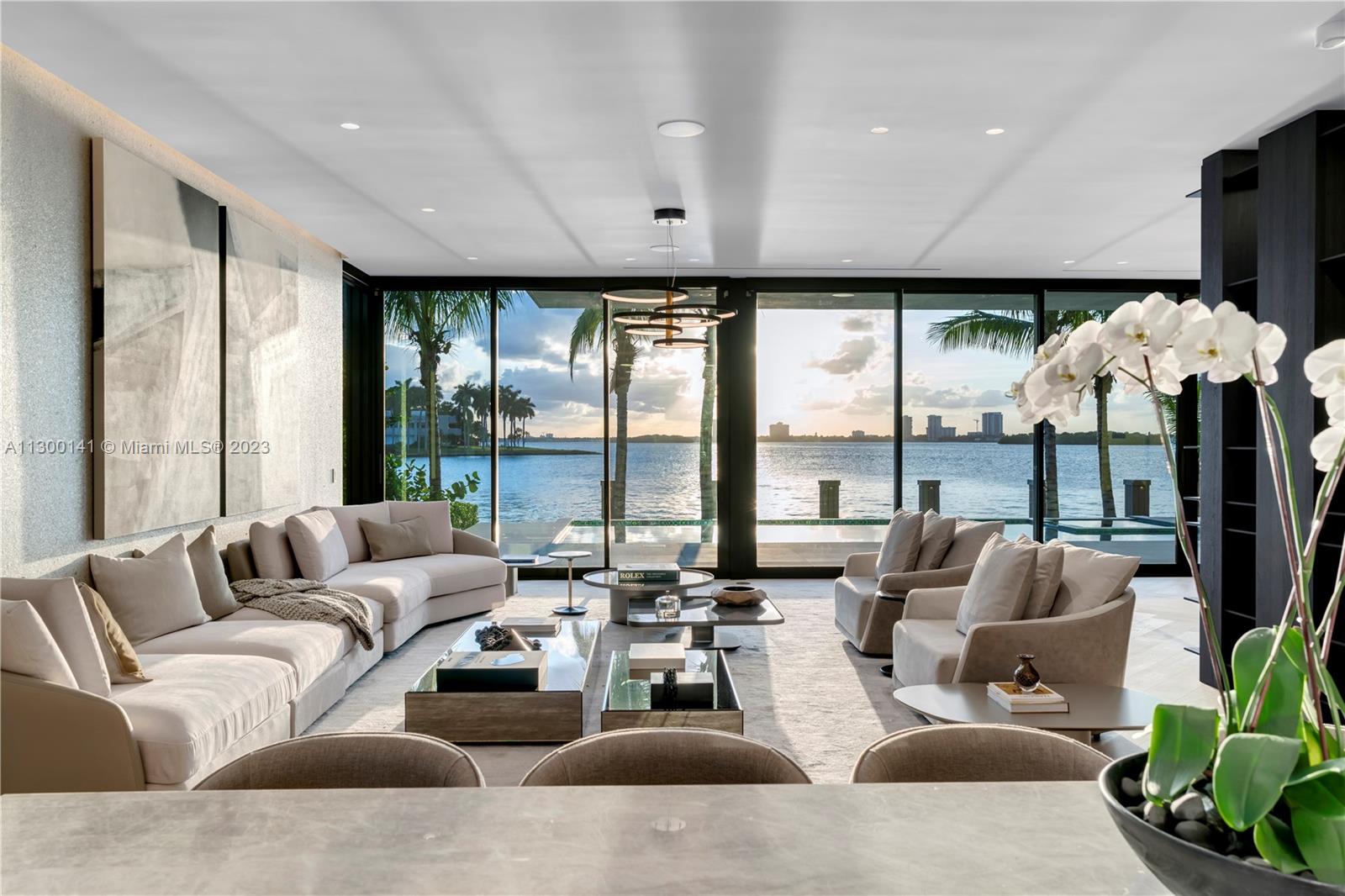 BAY HARBOR ISLAND - Residential