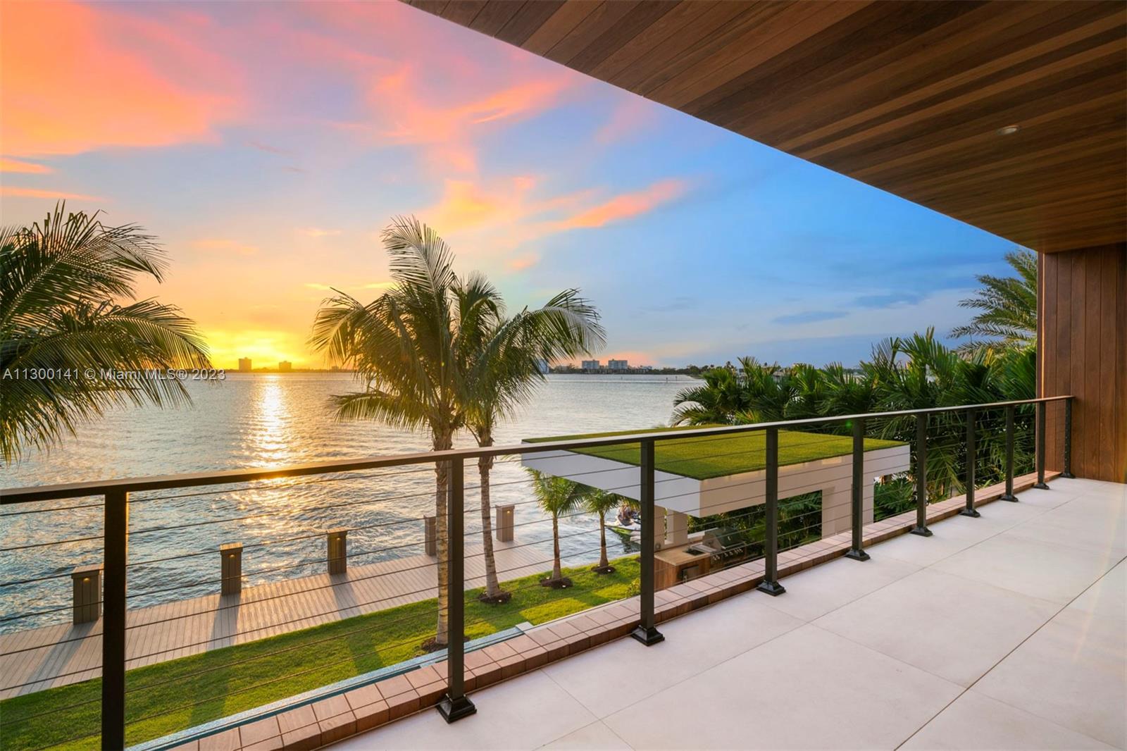 BAY HARBOR ISLAND - Residential