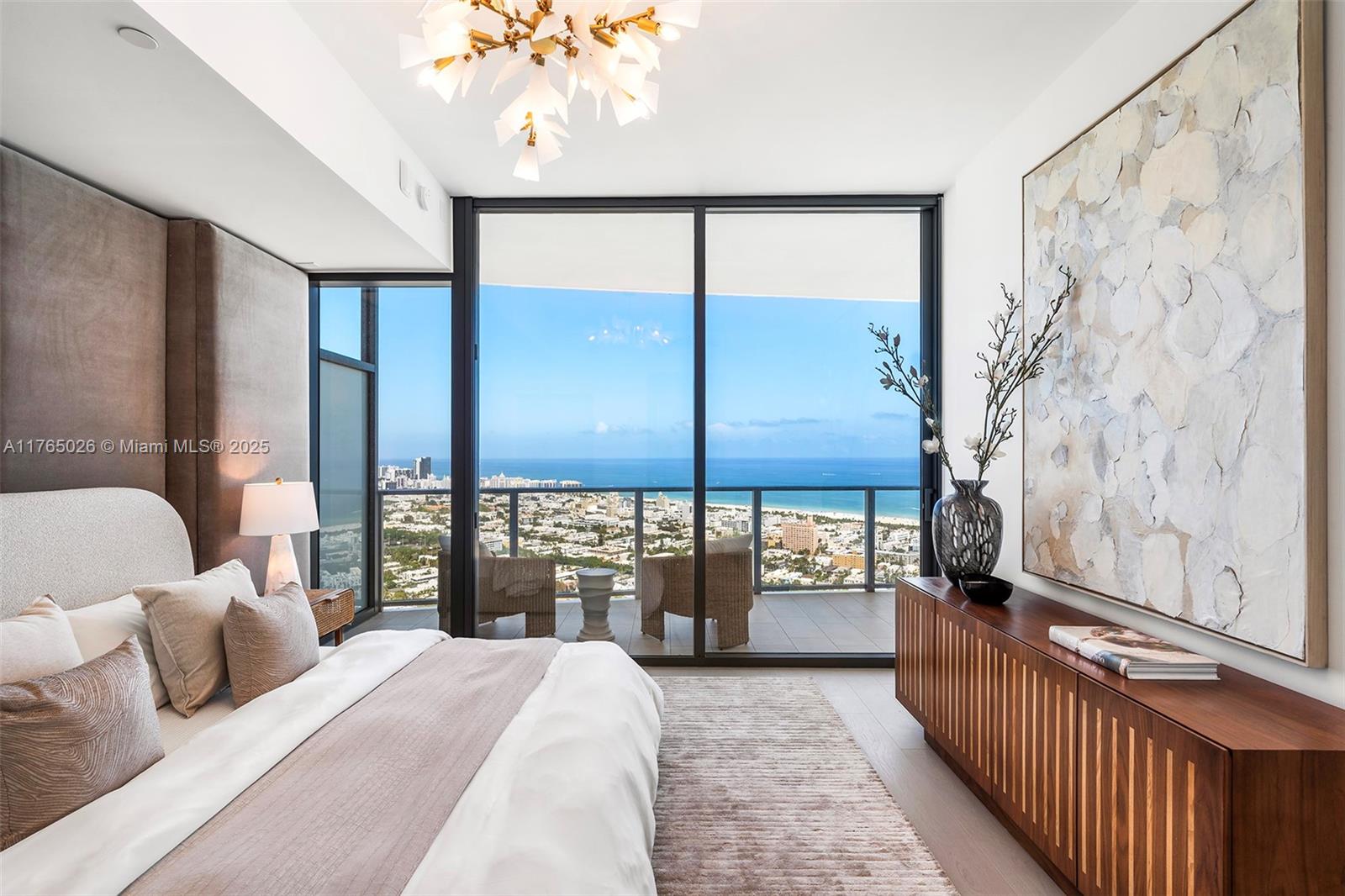 FIVE PARK - Residential