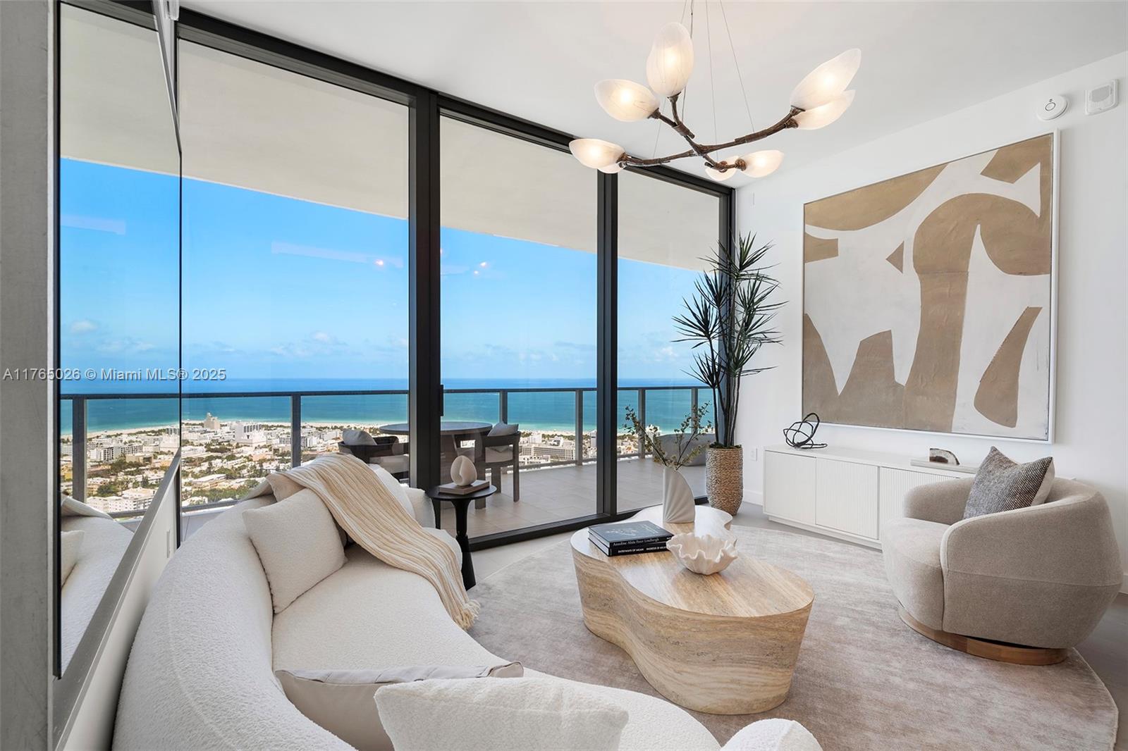 FIVE PARK - Residential