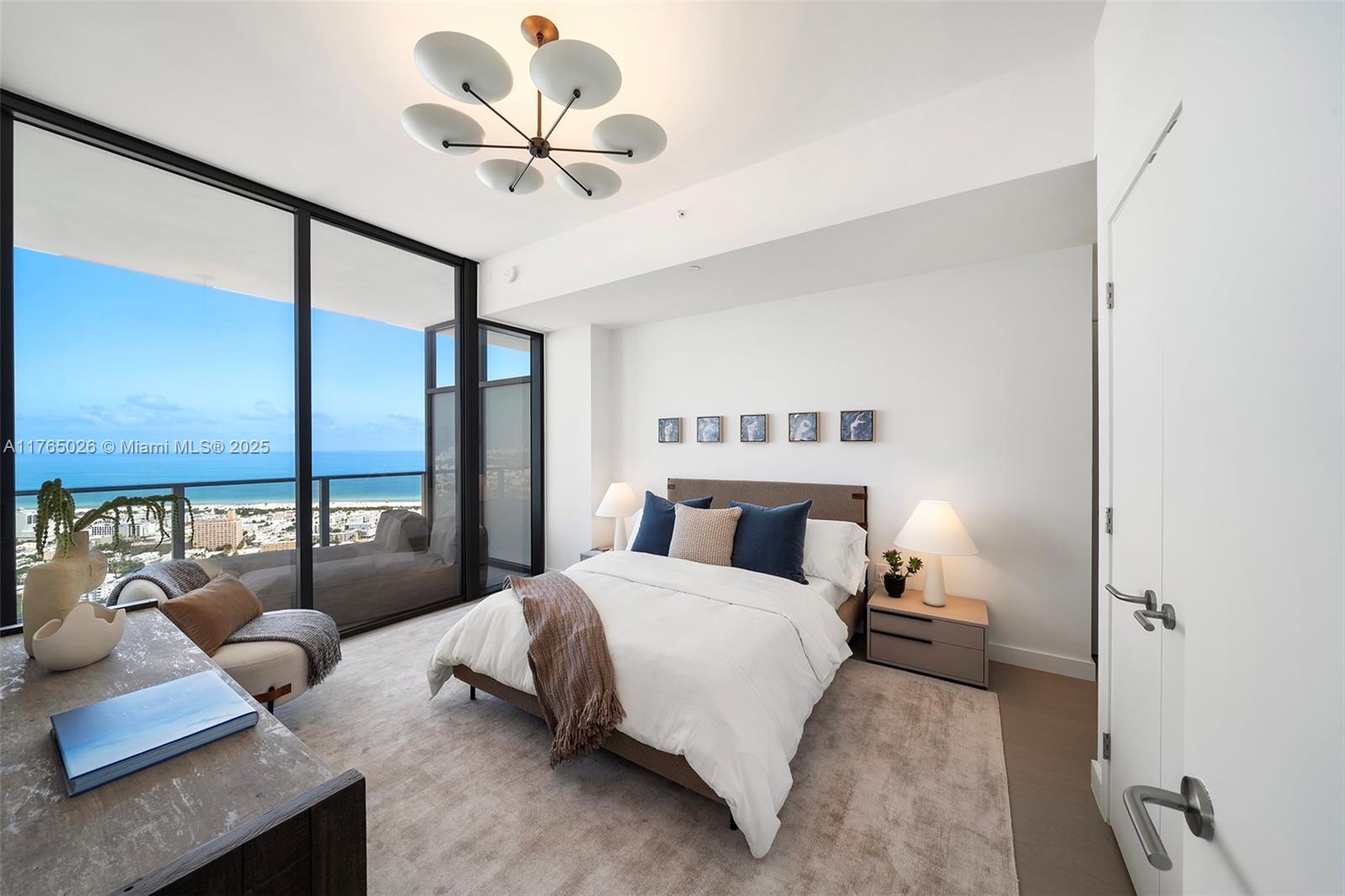 FIVE PARK - Residential