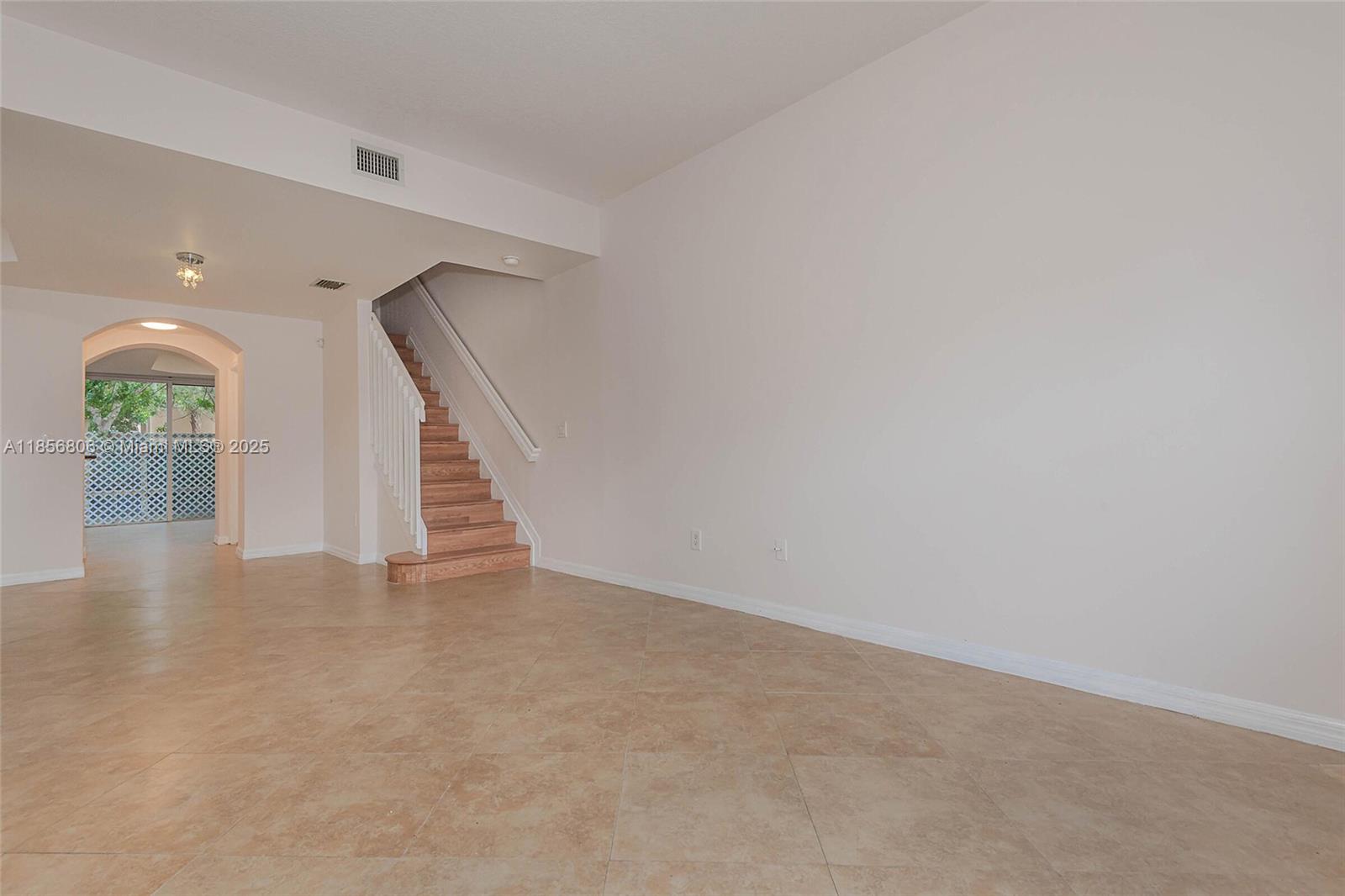 THUNDERBIRD PARK - Residential