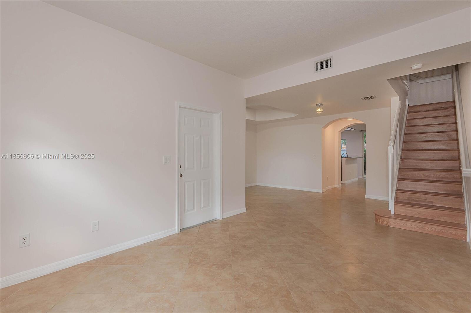 THUNDERBIRD PARK - Residential