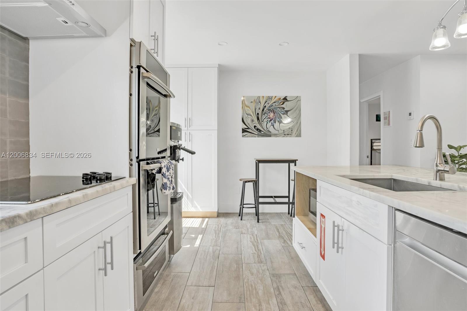 OAKLAND PARK SECOND ADD - Residential