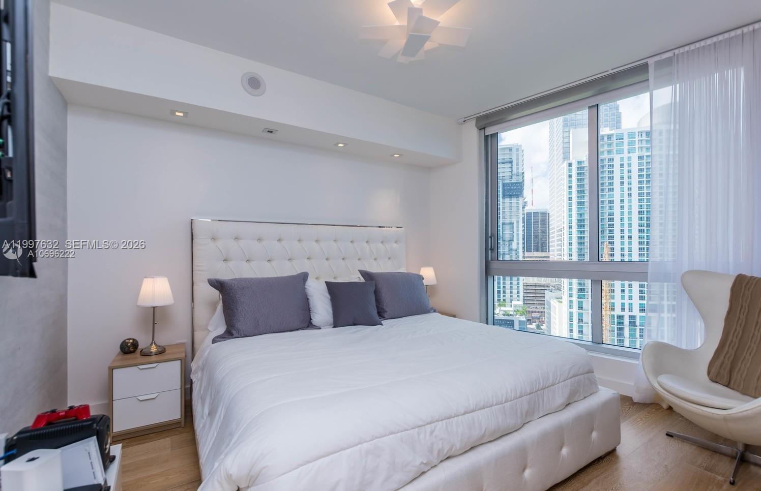 ICONBRICKELL CONDO NO 1 - Residential