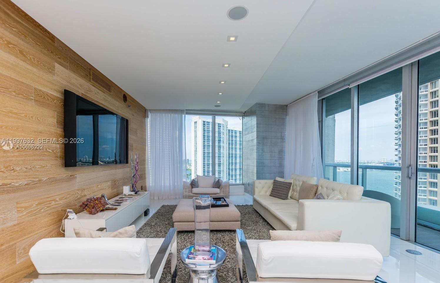 ICONBRICKELL CONDO NO 1 - Residential