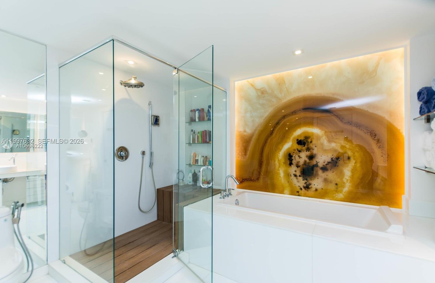 ICONBRICKELL CONDO NO 1 - Residential