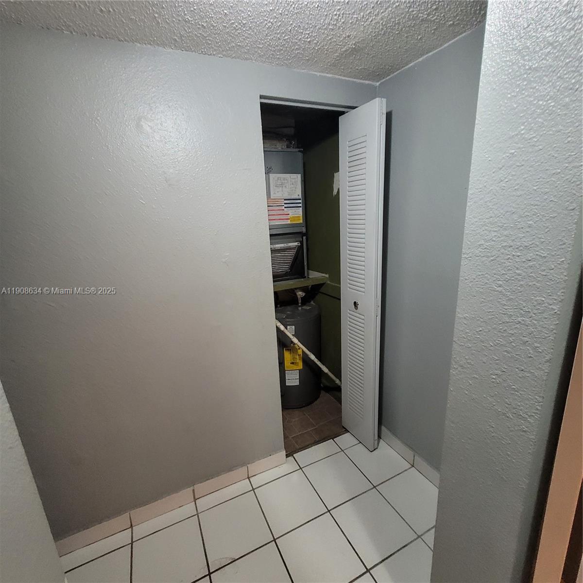 CONDADO REAL CONDO - Residential Lease