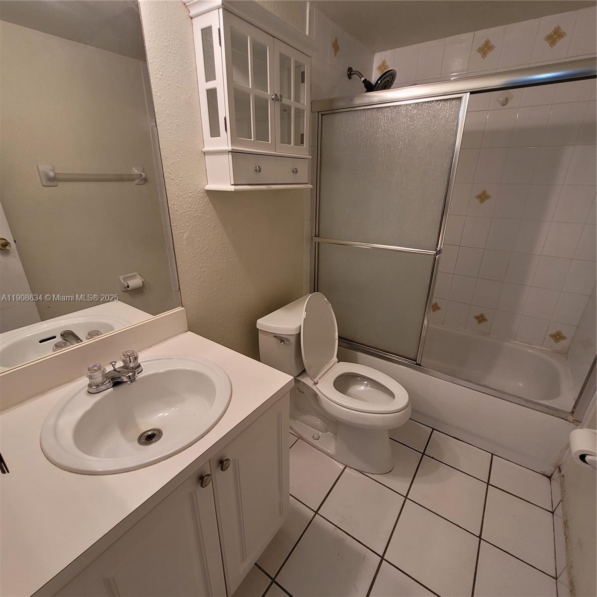 CONDADO REAL CONDO - Residential Lease