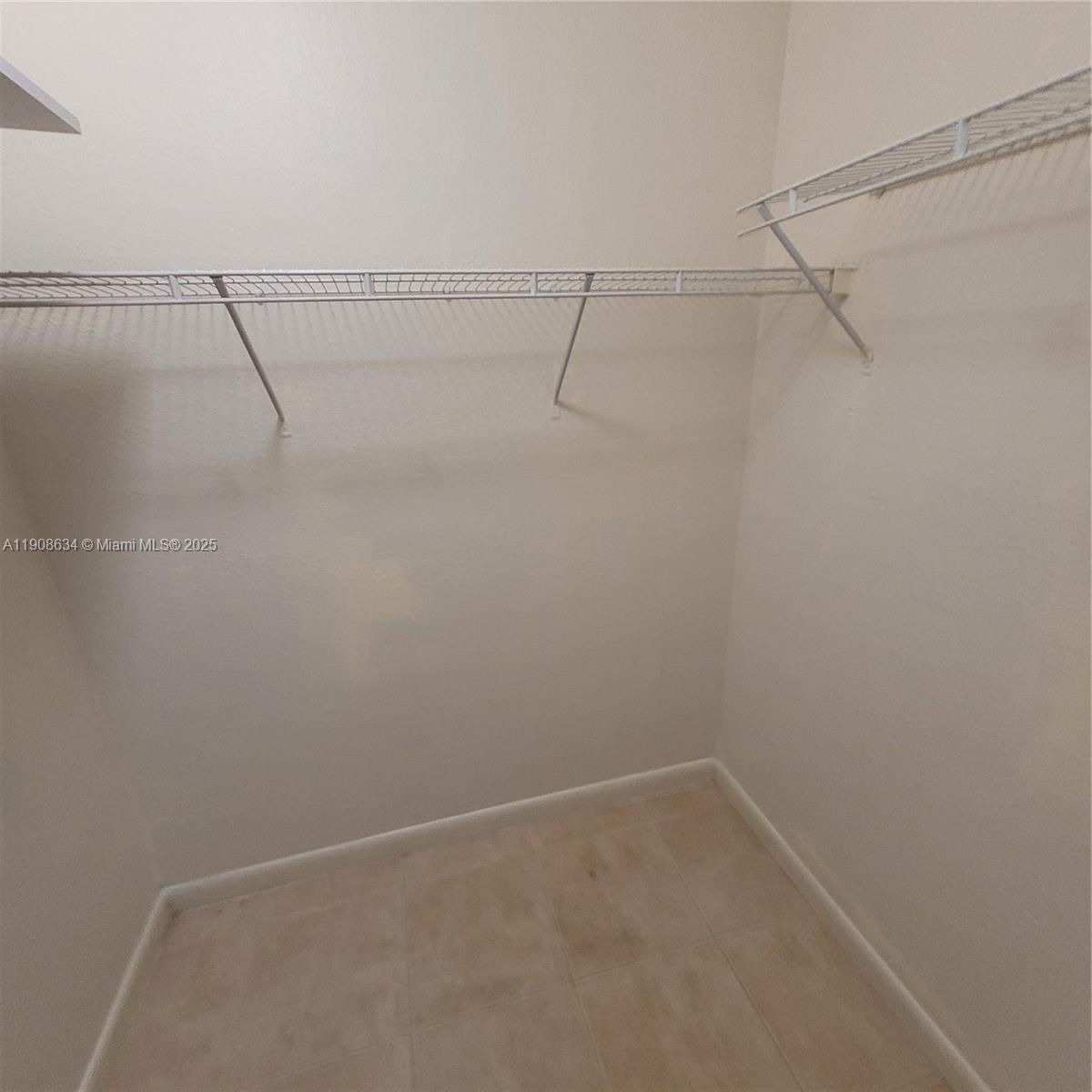 CONDADO REAL CONDO - Residential Lease