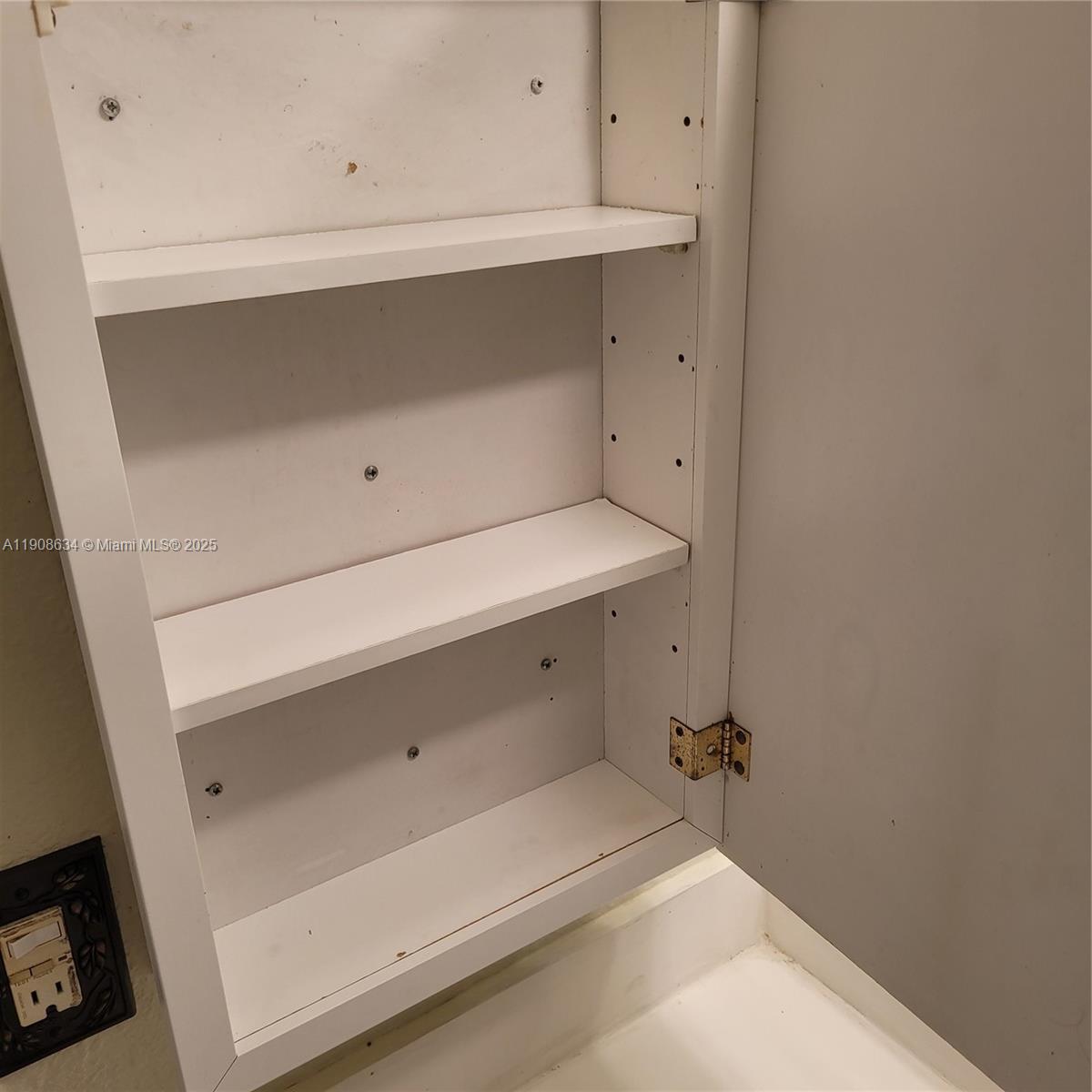 CONDADO REAL CONDO - Residential Lease