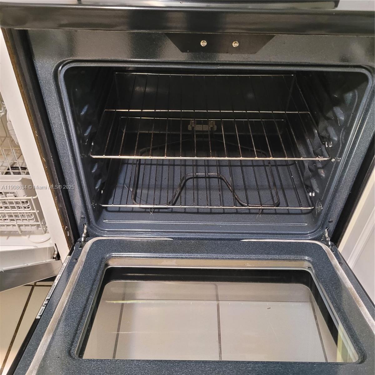 CONDADO REAL CONDO - Residential Lease