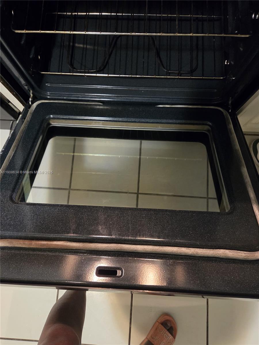 CONDADO REAL CONDO - Residential Lease