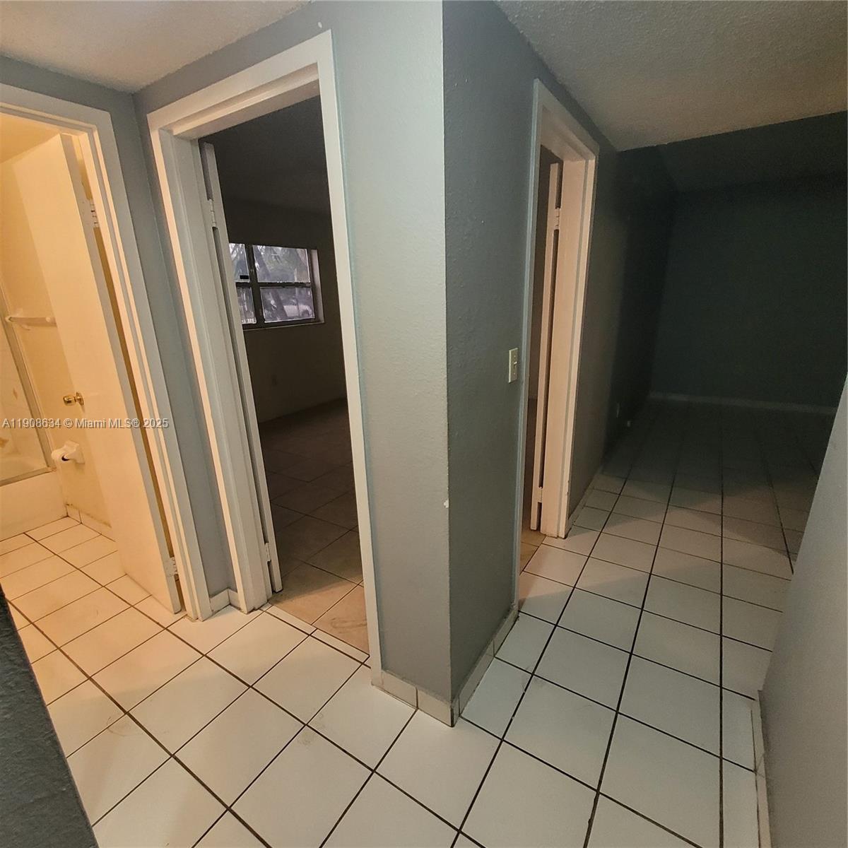 CONDADO REAL CONDO - Residential Lease