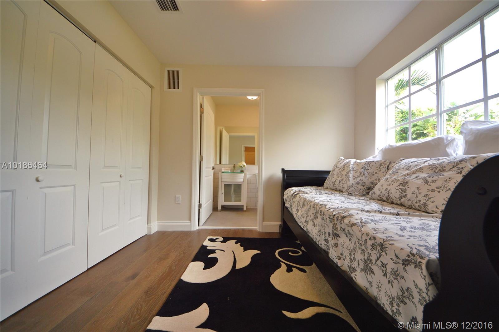 Tamiami Place Plan 03 - Residential Lease