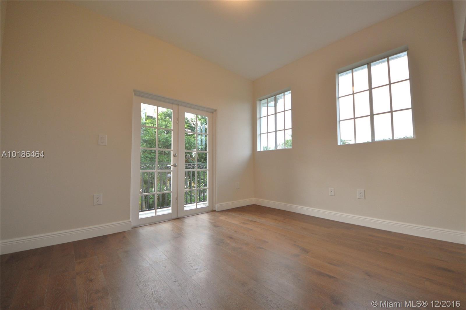 Tamiami Place Plan 03 - Residential Lease
