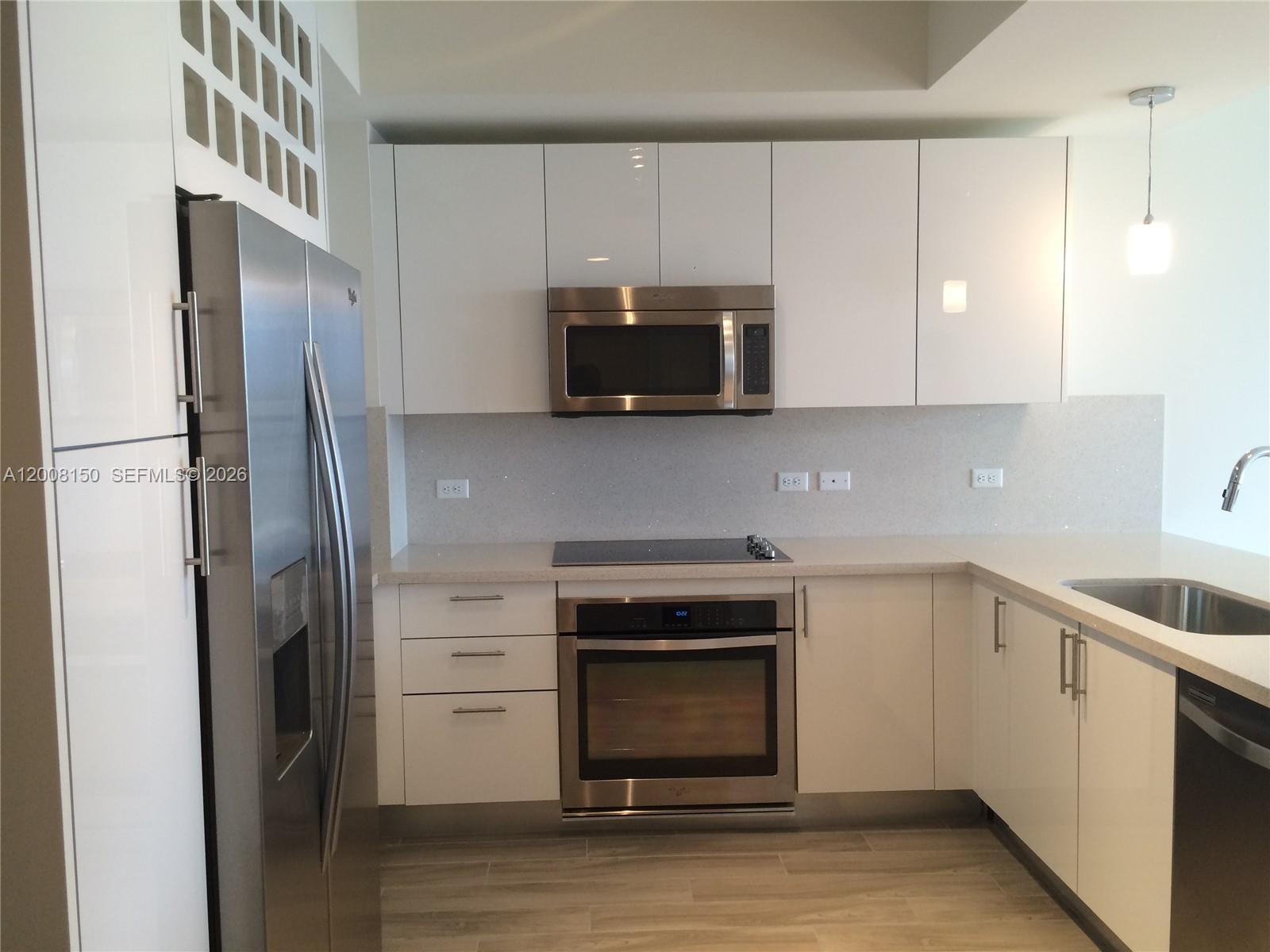 999 SW 1st Ave 2708