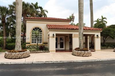 VILLAS DE VENEZIA CONDO - Residential Lease