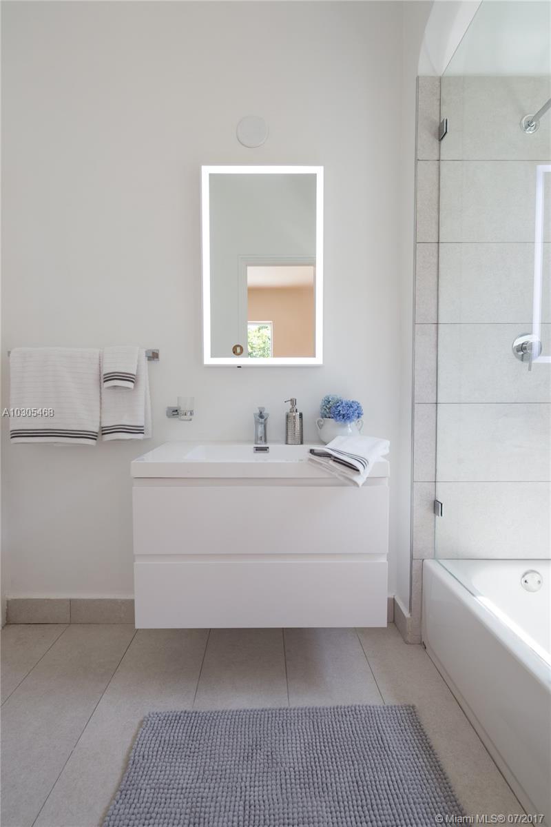 PARKWAY - Residential