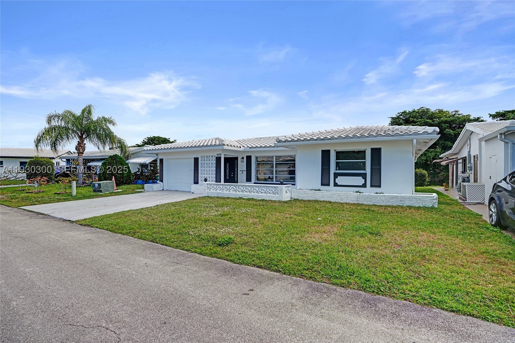5810 NW 81st Ave, Tamarac FL 33321