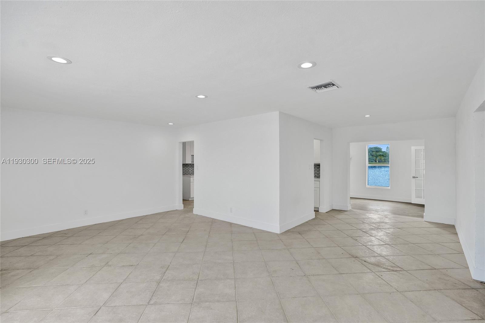 MAINLANDS OF TAMARAC LAKE - Residential