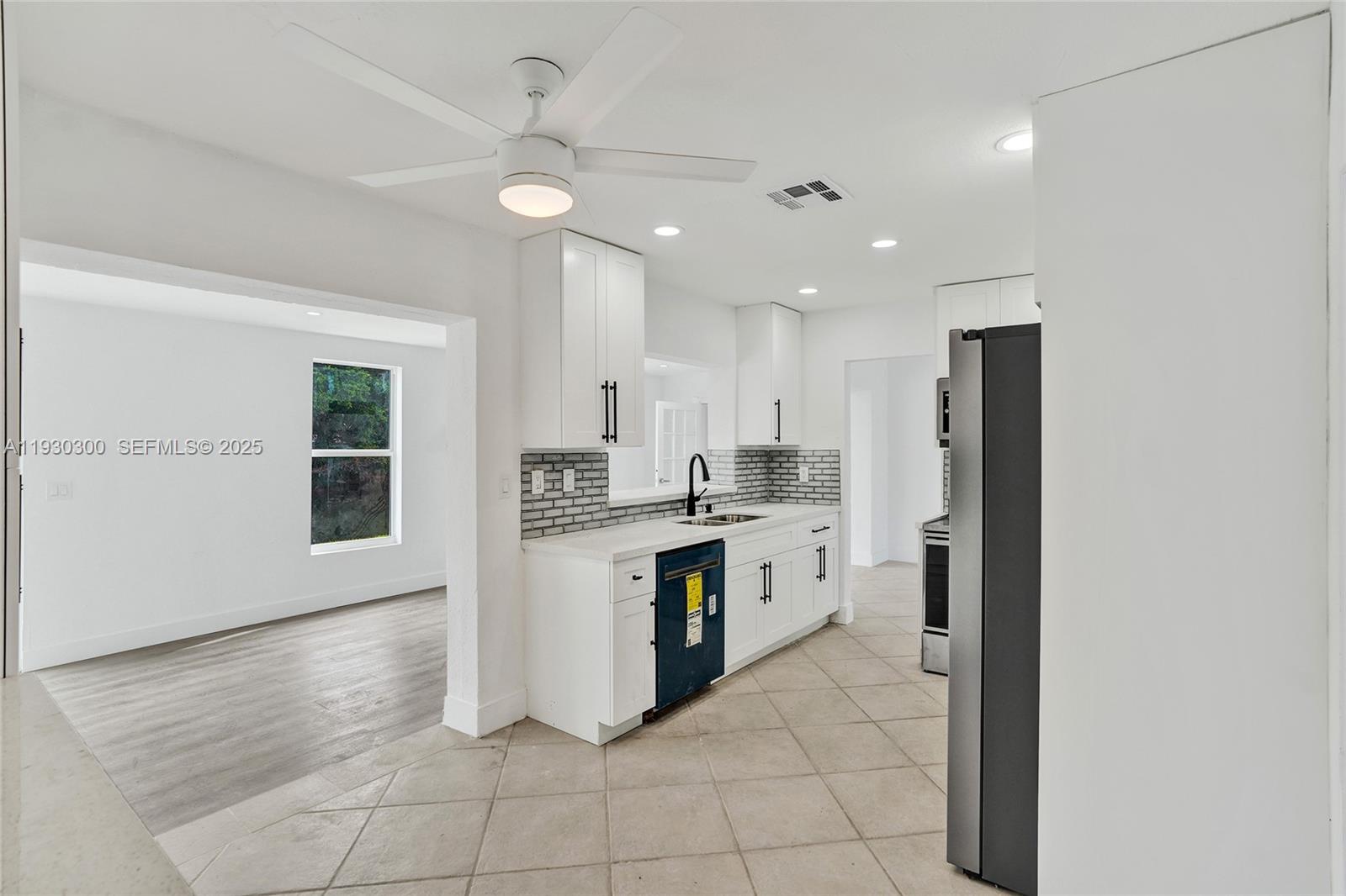 MAINLANDS OF TAMARAC LAKE - Residential