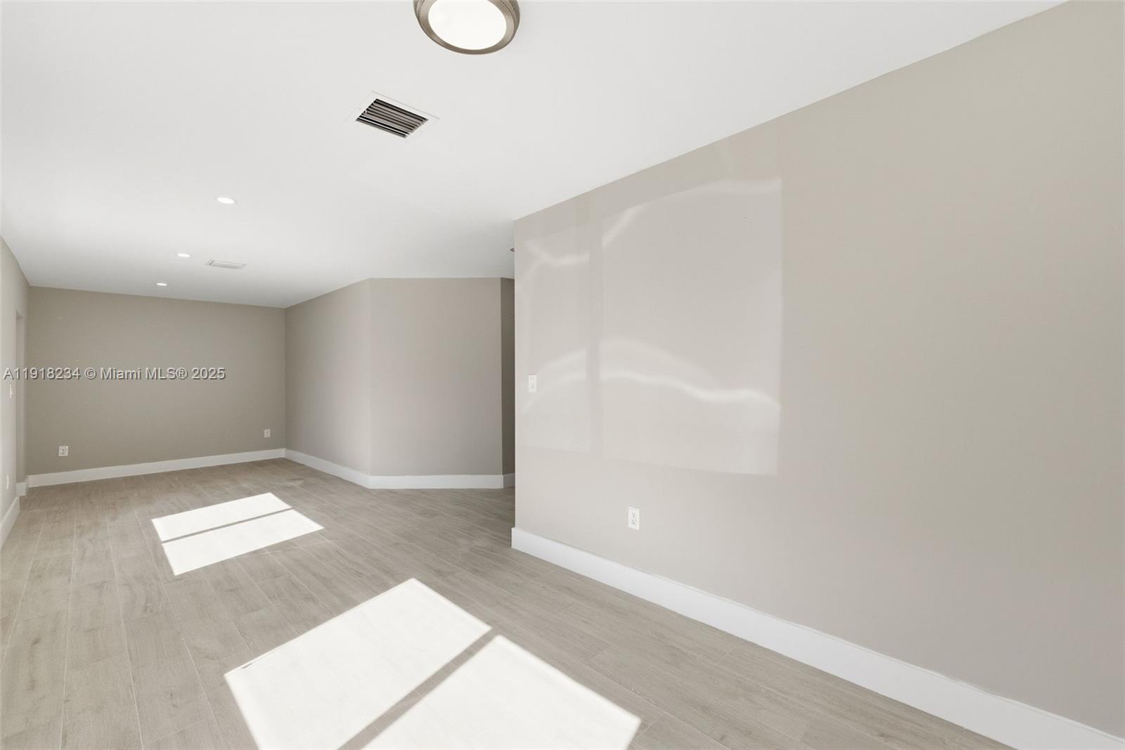 SYMMES-SHARMAN TRACT - Residential Lease