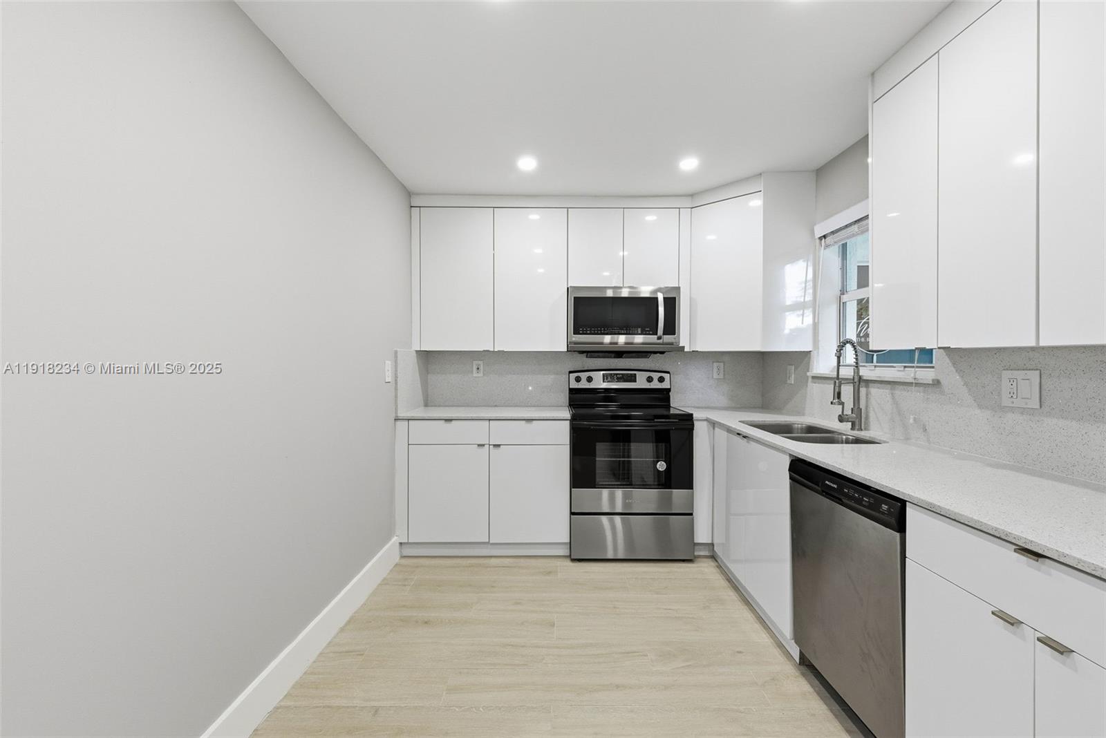 SYMMES-SHARMAN TRACT - Residential Lease