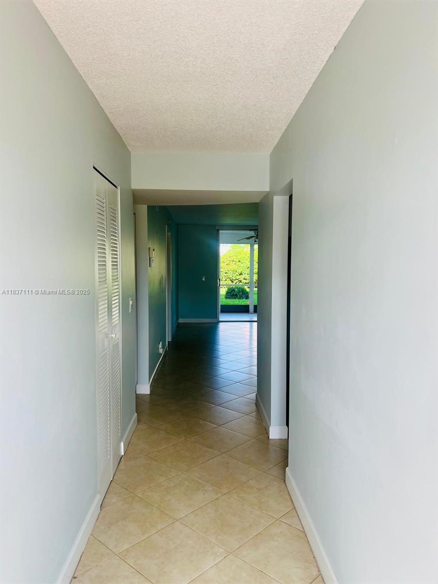 27 Abbey Ln 107