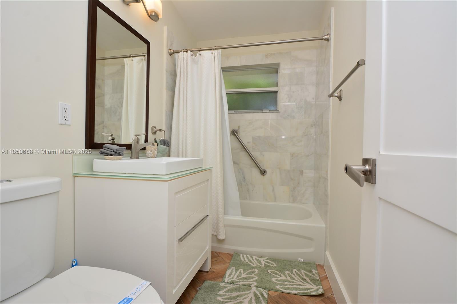 HILLSBORO SHORES SEC - Residential Lease