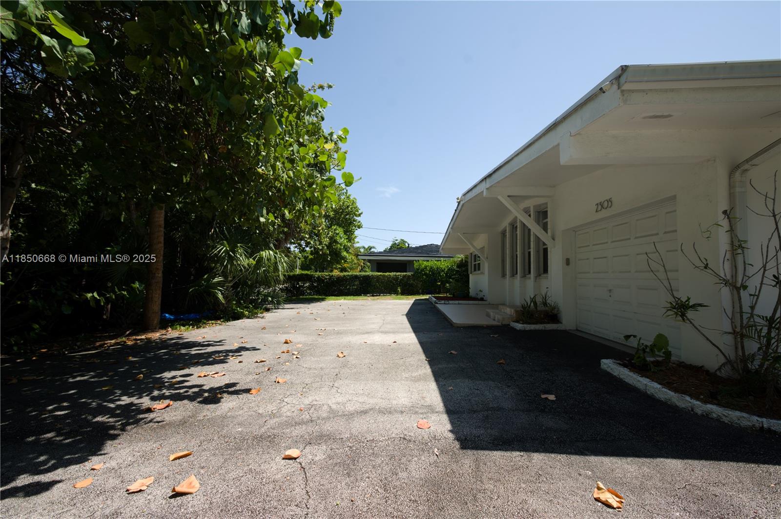 HILLSBORO SHORES SEC - Residential Lease