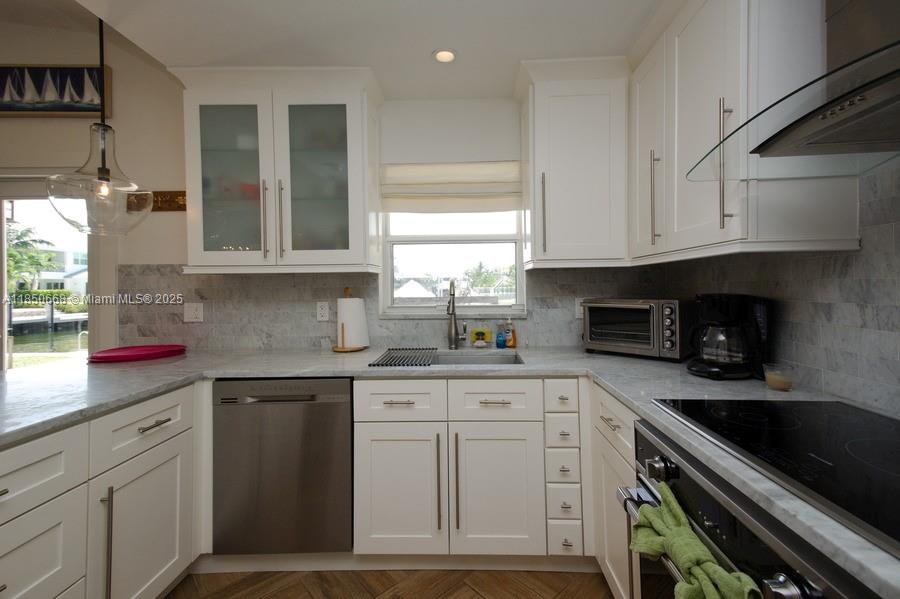 HILLSBORO SHORES SEC - Residential Lease